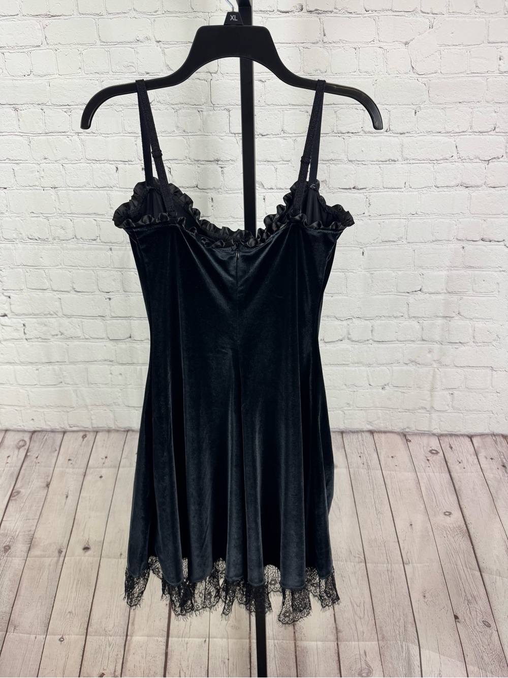 Widow Dolls Kill Black Velvet Lace Bottom Adjustable Straps Dress Size Medium - Picture 5 of 6